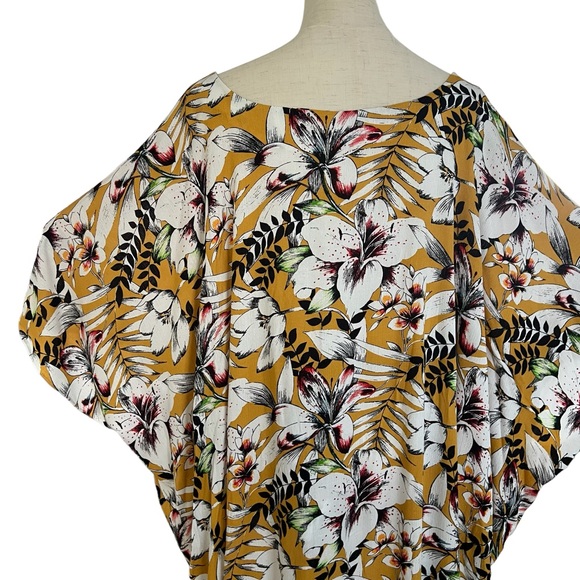 Floral Kaftan V Neck Slit front Size OZ - Picture 4 of 5
